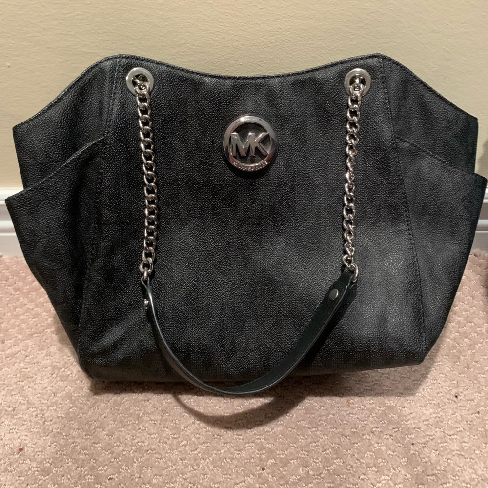 Michael Kors Chain Shoulder Bag